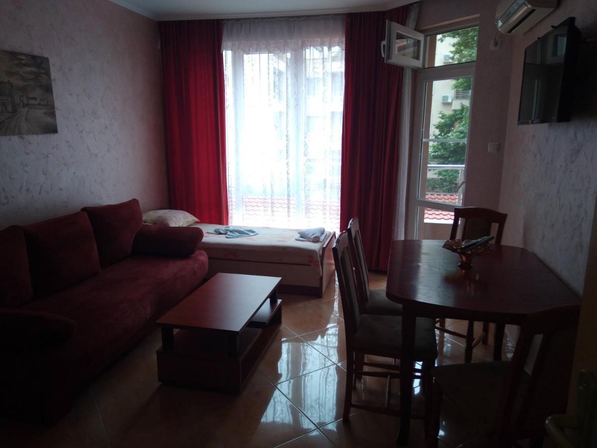 Apartments Dani 포마리 외부 사진