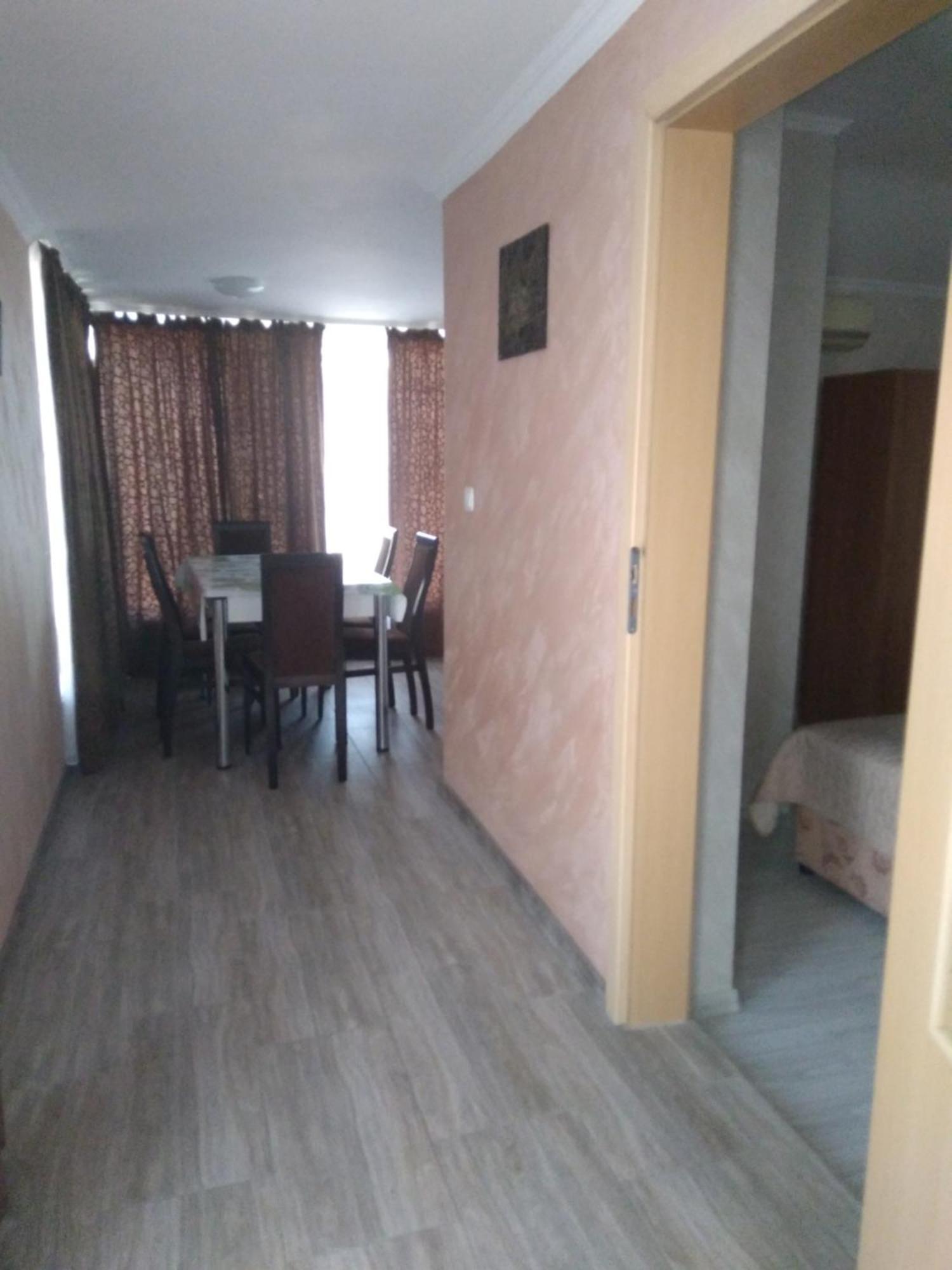 Apartments Dani 포마리 외부 사진