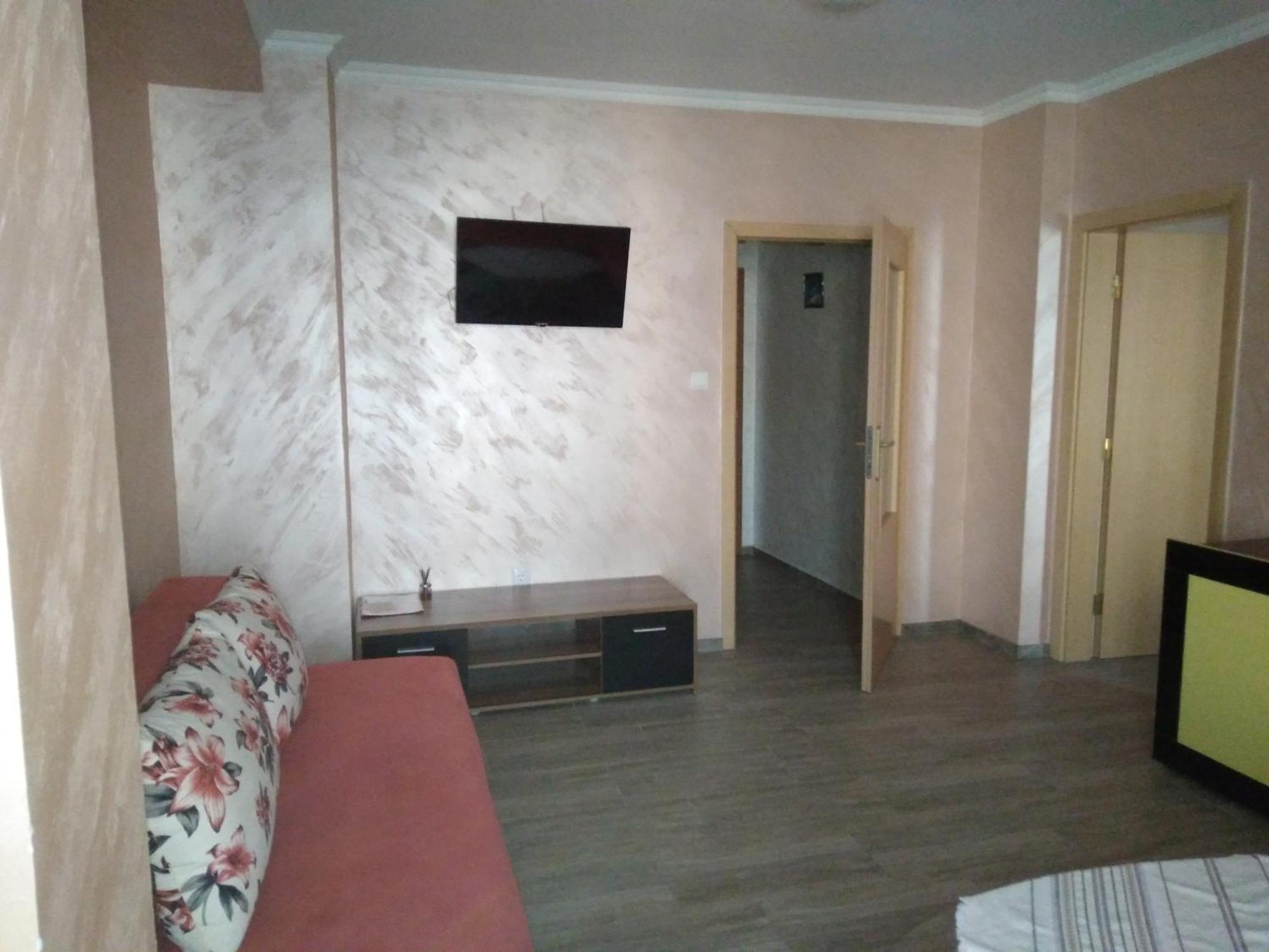 Apartments Dani 포마리 외부 사진